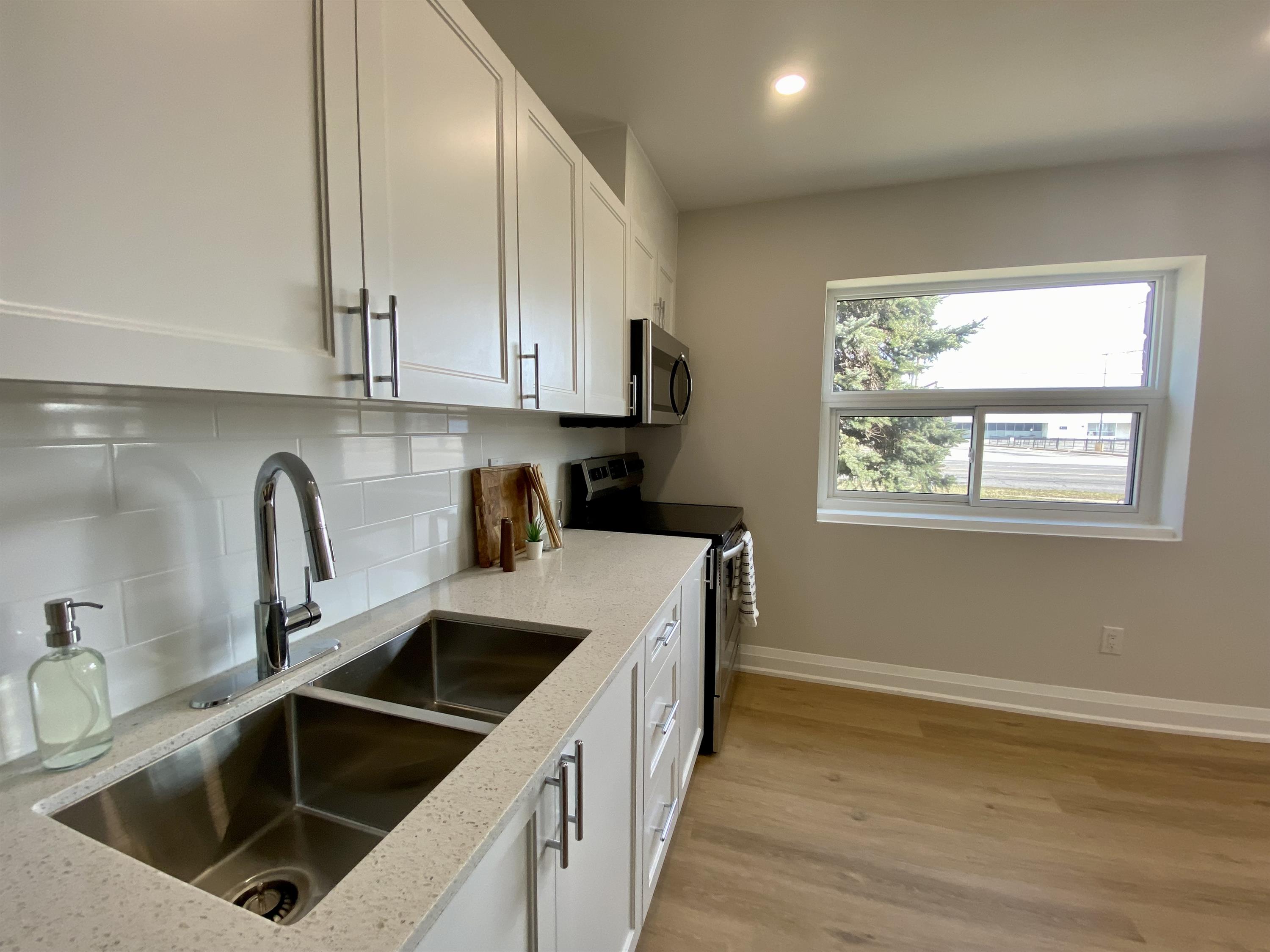 500 Mohawk Rd E, Apt 107